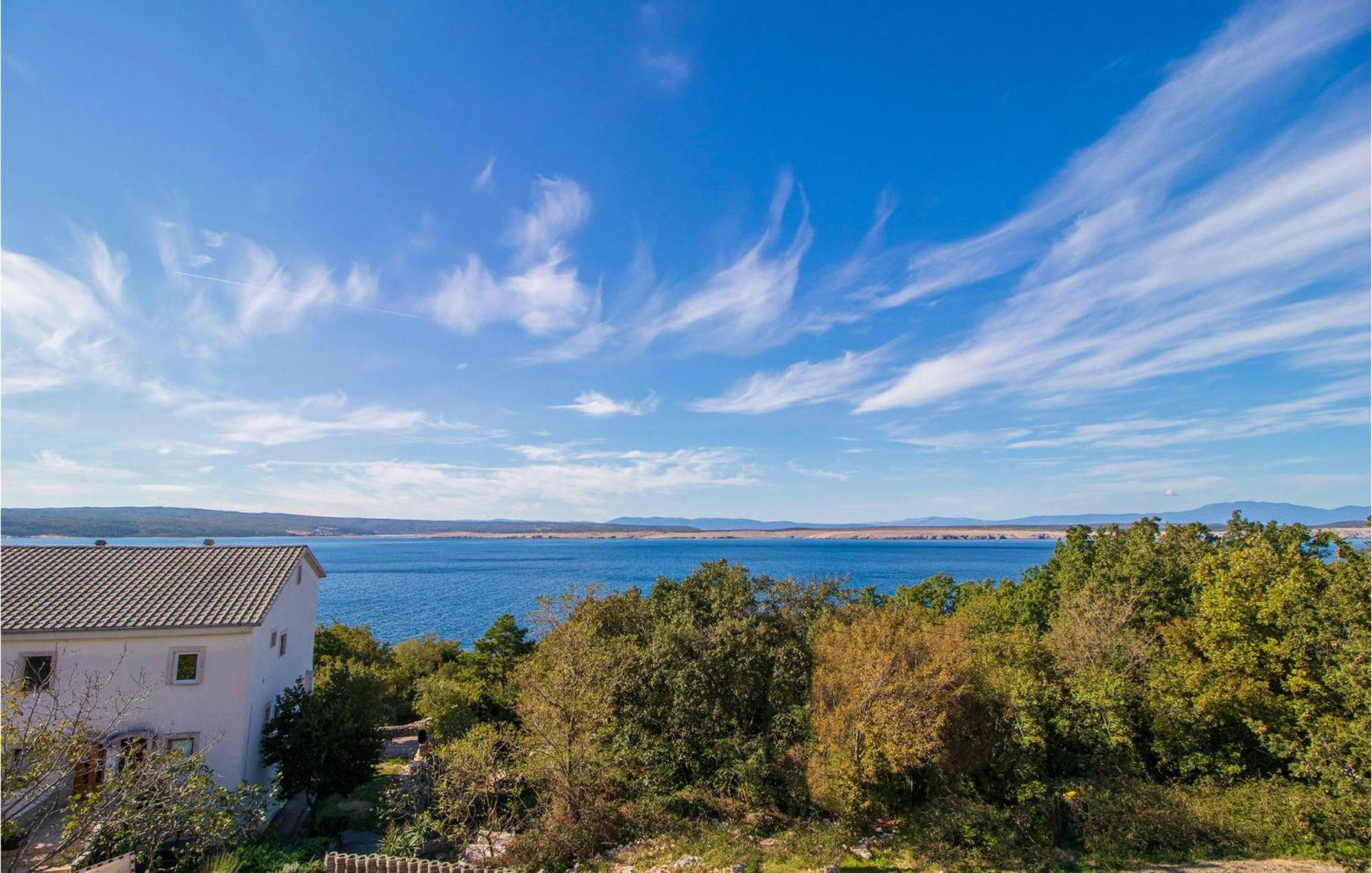 Stunning Apartment In Dramalj With House Sea View Екстер'єр фото