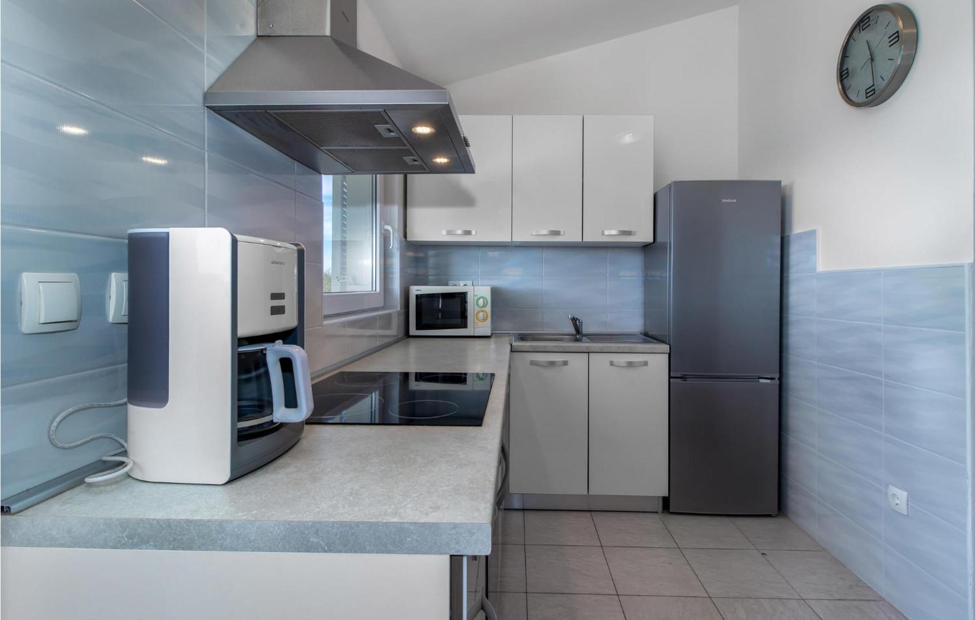 Stunning Apartment In Dramalj With House Sea View Екстер'єр фото
