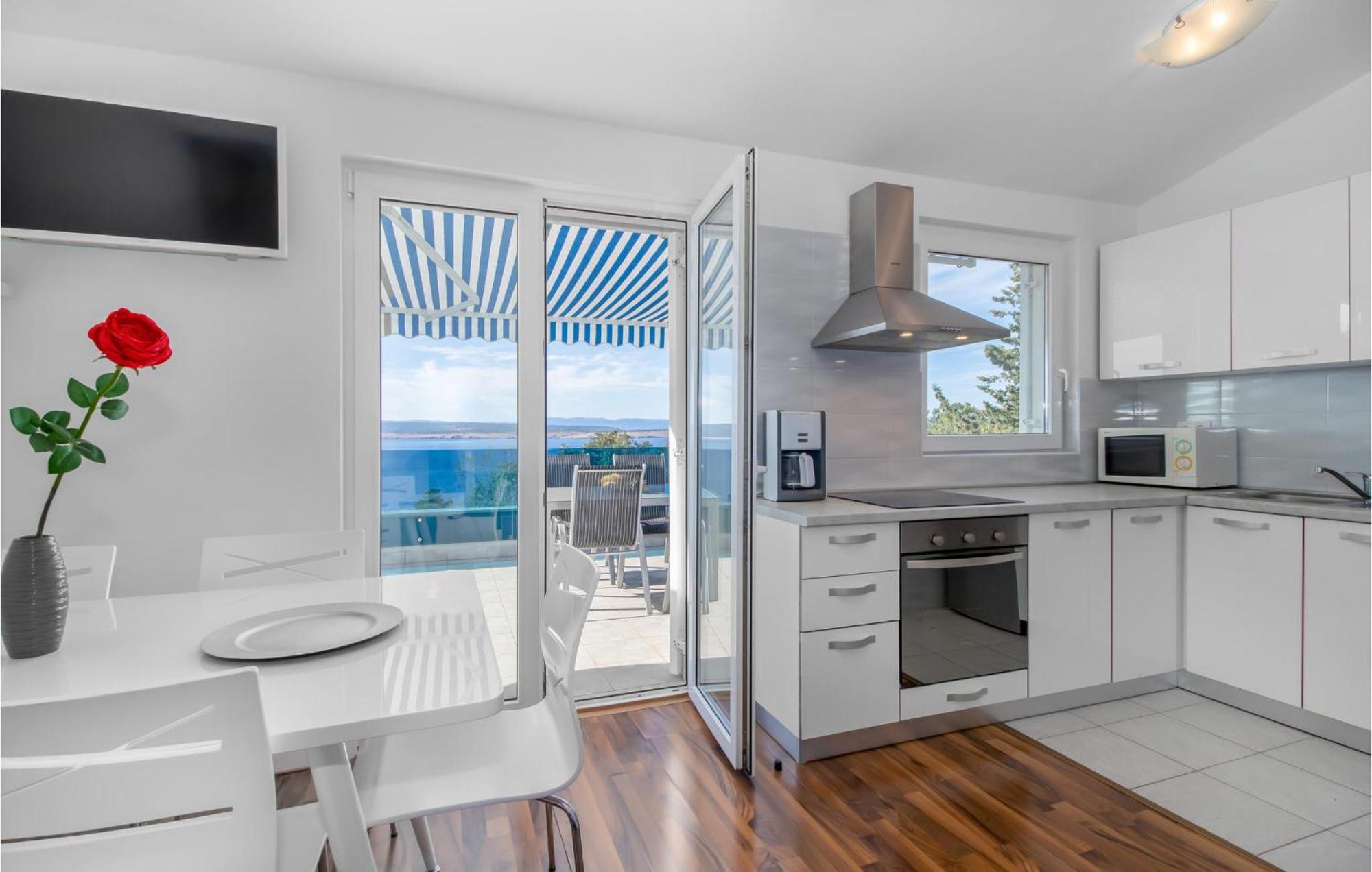 Stunning Apartment In Dramalj With House Sea View Екстер'єр фото